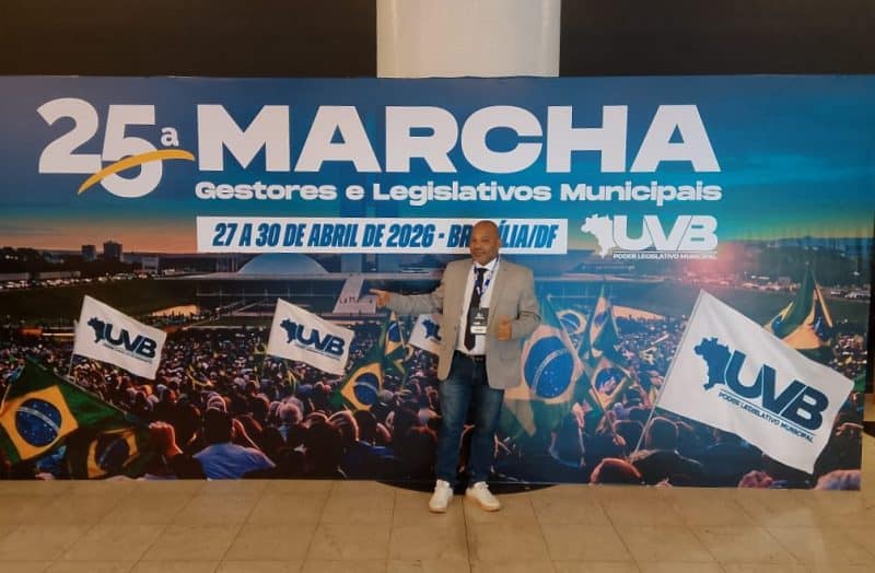 Roni Baiano integra comitiva de Tailândia na Marcha dos Vereadores em Brasília