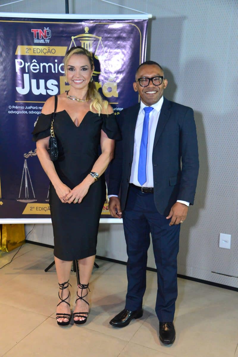 Advogada Andréa Marques recebe honraria durante cerimônia da 2ª edição do Prêmio JusPará