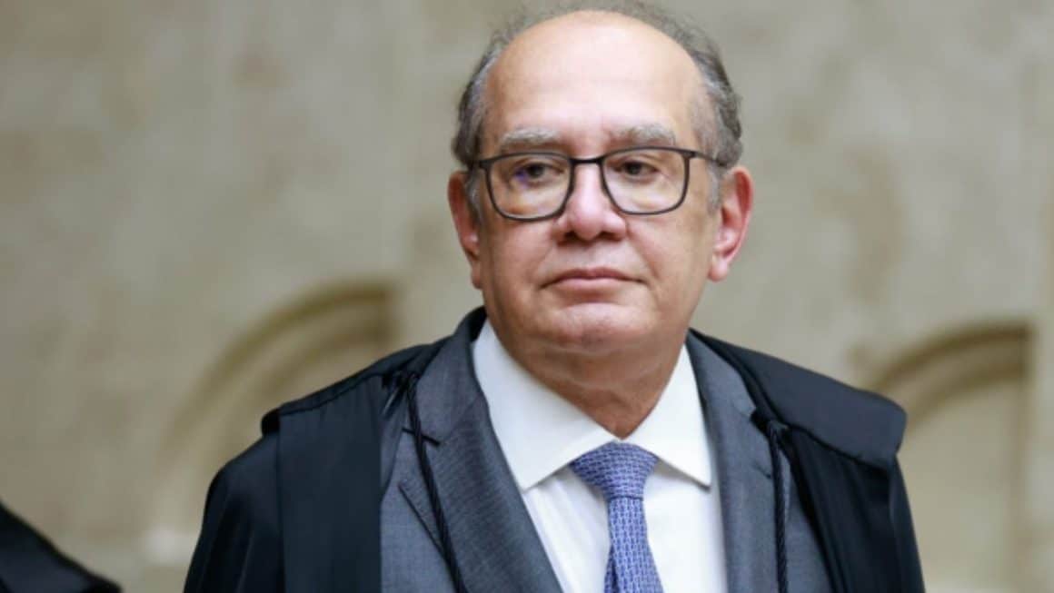 Gilmar Mendes destina dinheiro de ofensa em voo para projetos sociais Gilmar Mendes destina dinheiro de ofensa em voo para projetos sociais