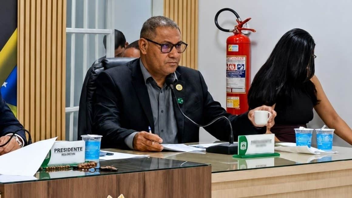 Indicações de Rosenildo Freitas propõe melhorias urbanas para o Jardim Liberdade e Palmares Indicações de Rosenildo Freitas propõe melhorias urbanas para o Jardim Liberdade e Palmares