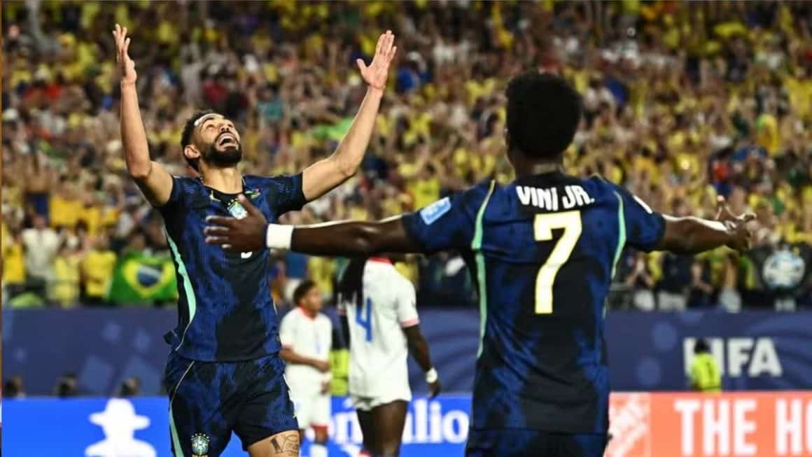 Brasil deslancha no 1º tempo, goleia o Haiti e assume liderança do grupo Brasil deslancha no 1º tempo, goleia o Haiti e assume liderança do grupo
