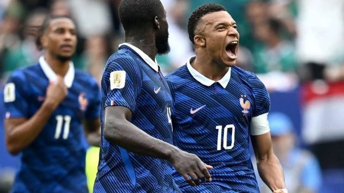 Show de Mbappé: França atropela o Iraque e carimba vaga no mata-mata da Copa Show de Mbappé: França atropela o Iraque e carimba vaga no mata-mata da Copa
