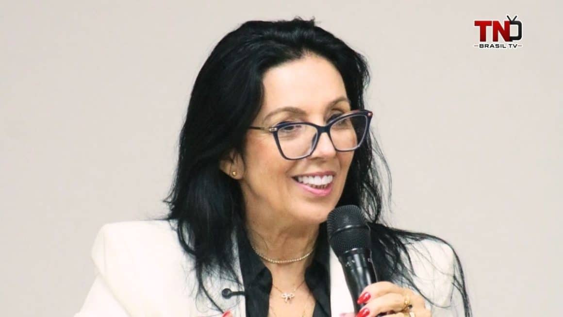 Na Mentoria em Belém-PA, Dra. Cristina Longo palestra sobre liderança feminina e exalta imersão jurídica Na Mentoria em Belém-PA, Dra. Cristina Longo palestra sobre liderança feminina e exalta imersão jurídica
