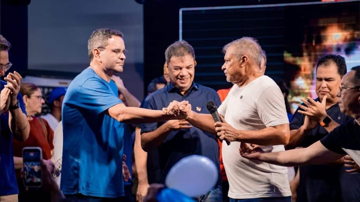 Erick Monteiro eleva tom contra ex-aliado e reúne cerca de 10 mil pessoas em Ananindeua Erick Monteiro eleva tom contra ex-aliado e reúne cerca de 10 mil pessoas em Ananindeua