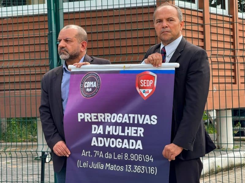 OAB-PA realiza Desagravo Público contra policiais acusados de agredir advogada em exercício profissional