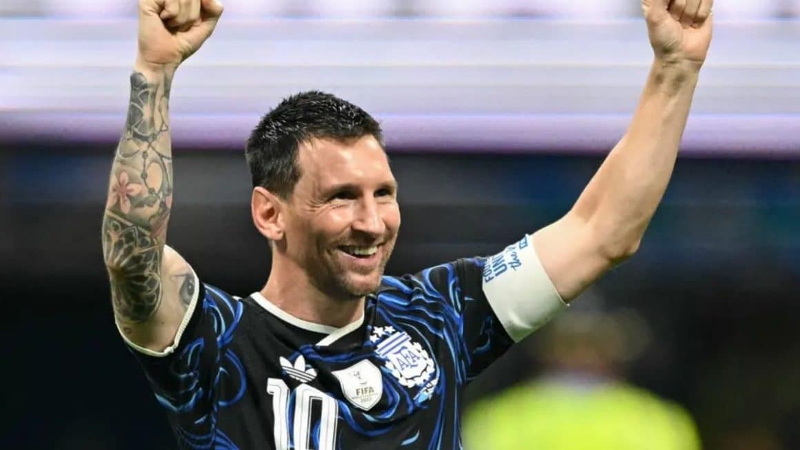 A Argentina de Messi na Final: Técnica, Garra e Lições para o Brasil Liderada por Messi, a Argentina supera críticas e chega à final da Copa do Mundo de 2026 após virada histórica contra a Inglaterra na semifinal.