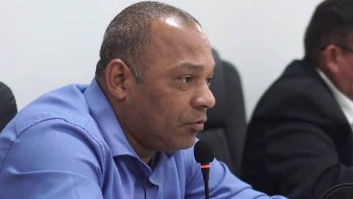 Vereador Roni Baiano participa de sessão na Câmara Municipal e acompanha pautas de interesse de Tailândia Vereador Roni Baiano participa de sessão na Câmara Municipal e acompanha pautas de interesse de Tailândia