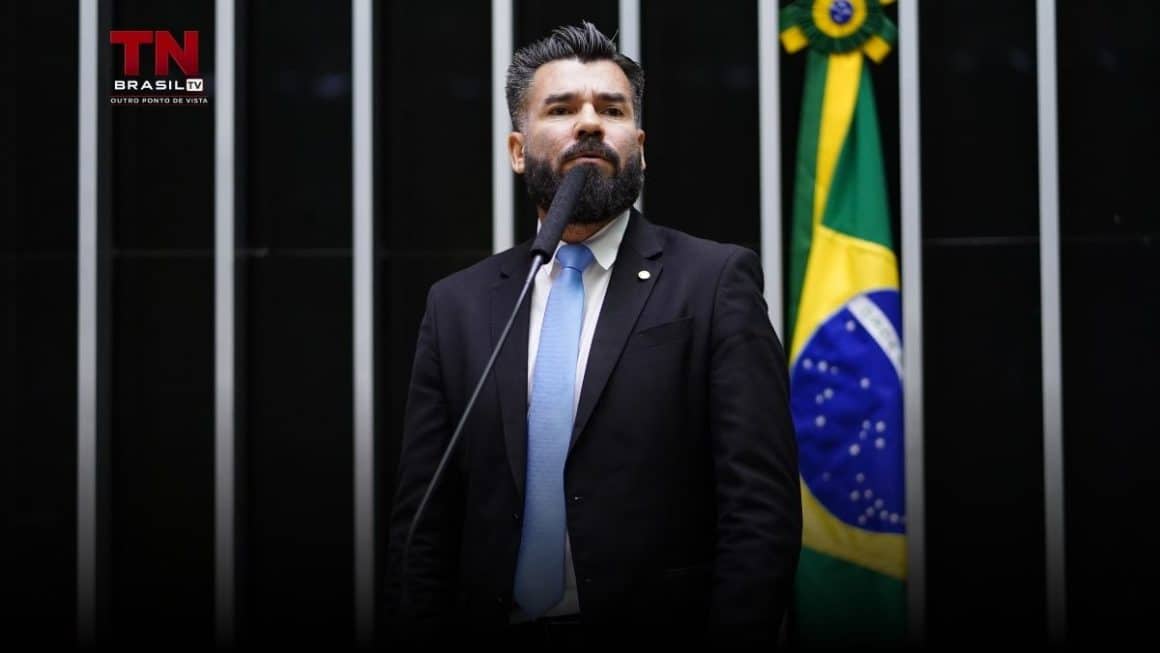 414.927 votos: a marca histórica de Delegado Caveira (PL) no Pará 414.927 votos: a marca histórica de Delegado Caveira (PL) no Pará
