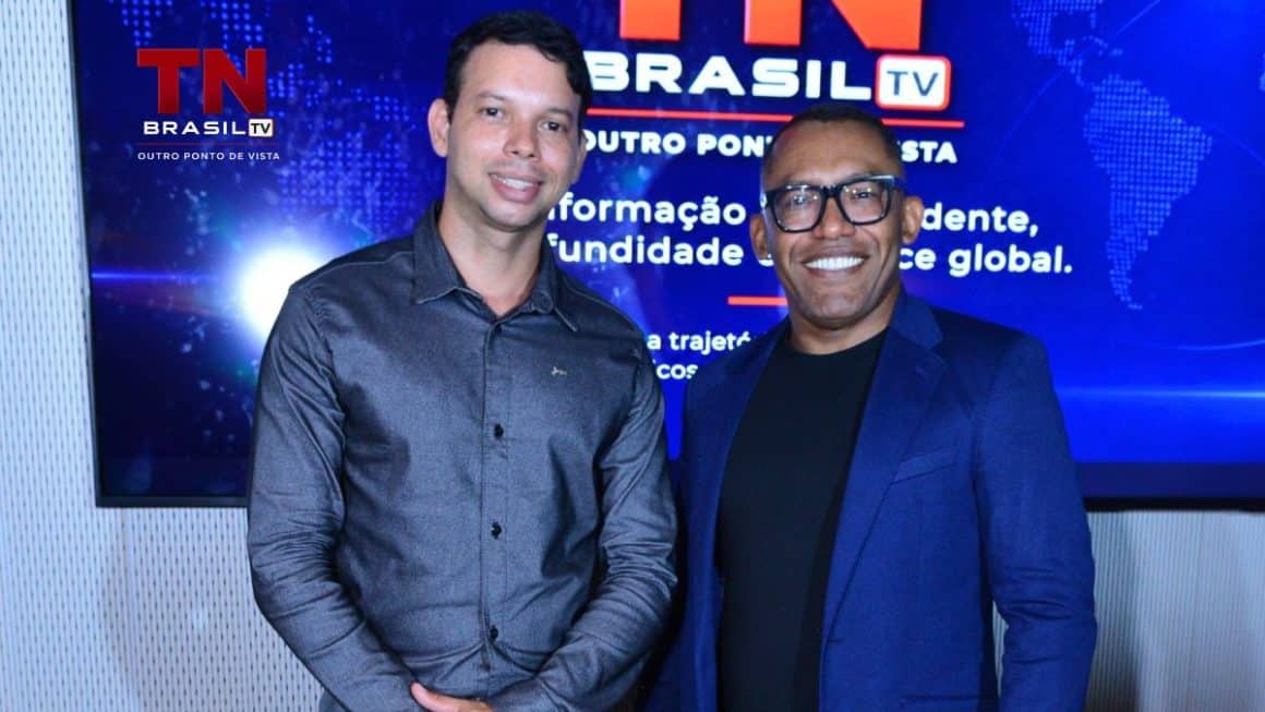 Laércio Nascimento marca presença no I Encontro de Colunistas da TN Brasil TV Laércio Nascimento marca presença no I Encontro de Colunistas da TN Brasil TV