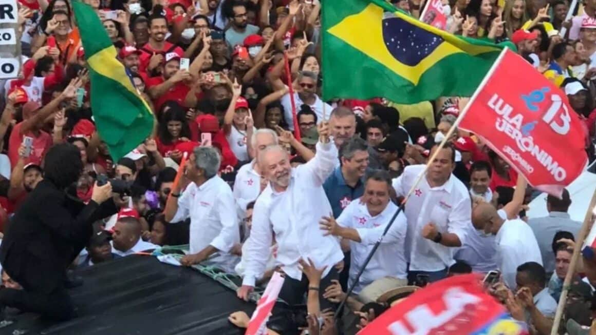 Lula é reeleito presidente do Brasil após virada histórica Lula é reeleito presidente do Brasil após virada histórica