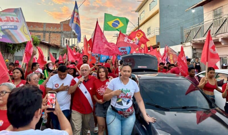 "Moju mostrou sua força mais uma vez!": prefeito Rubens Teixeira abraça Lula e celebra vitória histórica