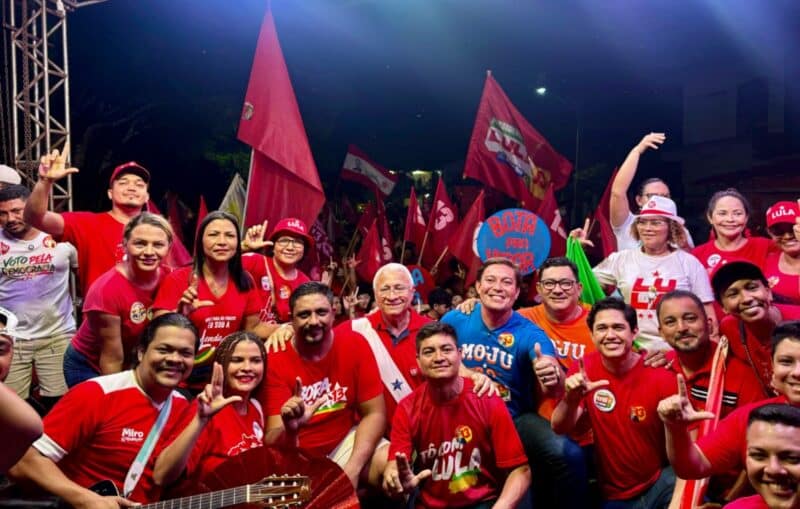 "Moju mostrou sua força mais uma vez!": prefeito Rubens Teixeira abraça Lula e celebra vitória histórica